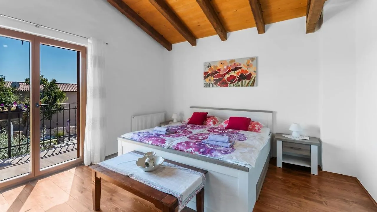 Villa Marijanin Vrt Tinjan 0*,  Croatia