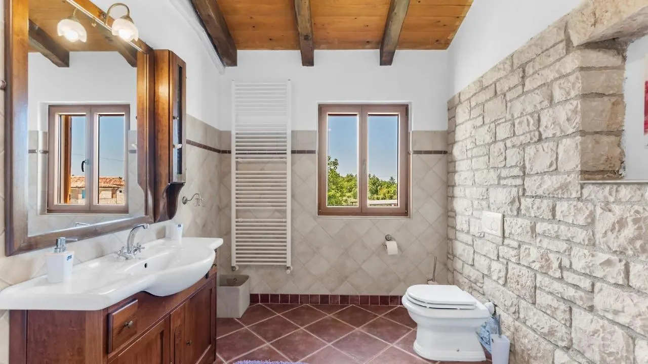 Guest house Villa Marijanin Vrt Tinjan
