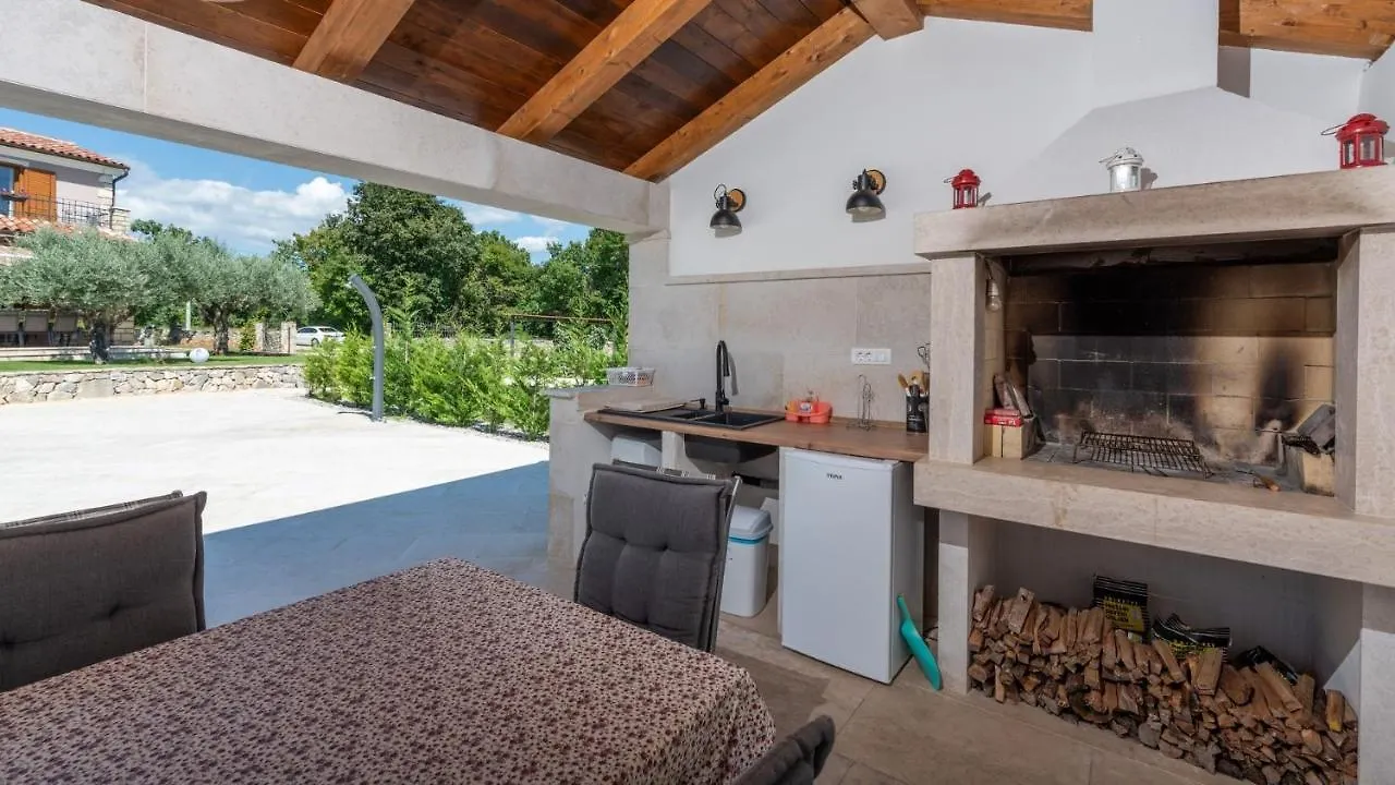 Guest house Villa Marijanin Vrt Tinjan