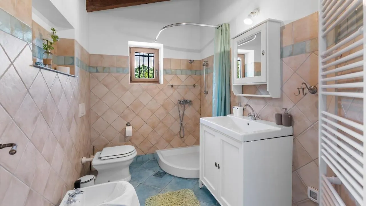 Villa Marijanin Vrt Tinjan Guest house