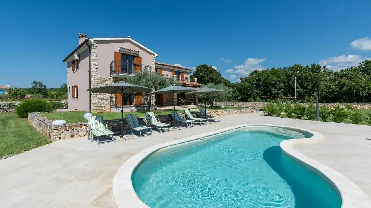 Guest house Villa Marijanin Vrt Tinjan