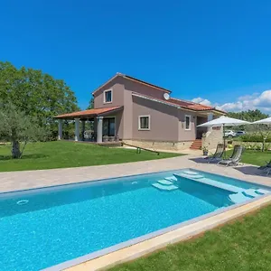 House Tinjan